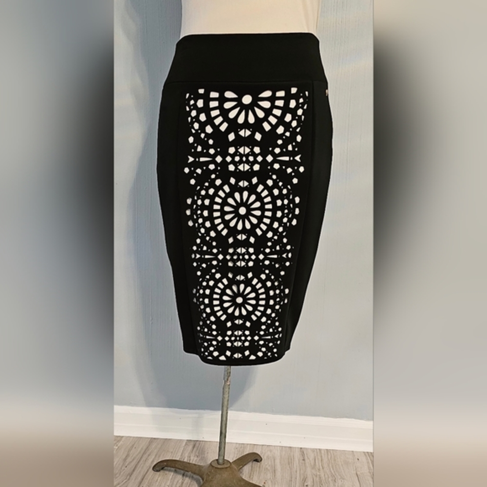 Thalia Sodi Scuba Pencil Skirt with Cut-Out Size M